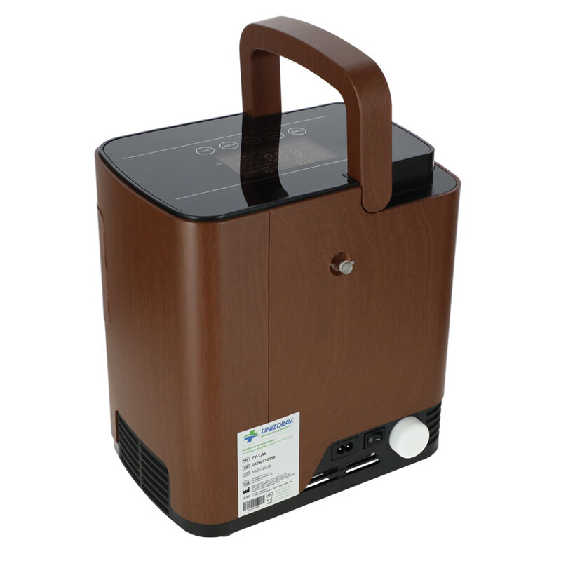 Kyslíkový koncentrátor s hlasovým výstupom UNIZDRAV, 7 l/min, imitácia dreva (Používaný kus)