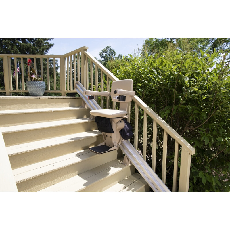 Stoličkový výťah Elite s rovnou koľajnicou