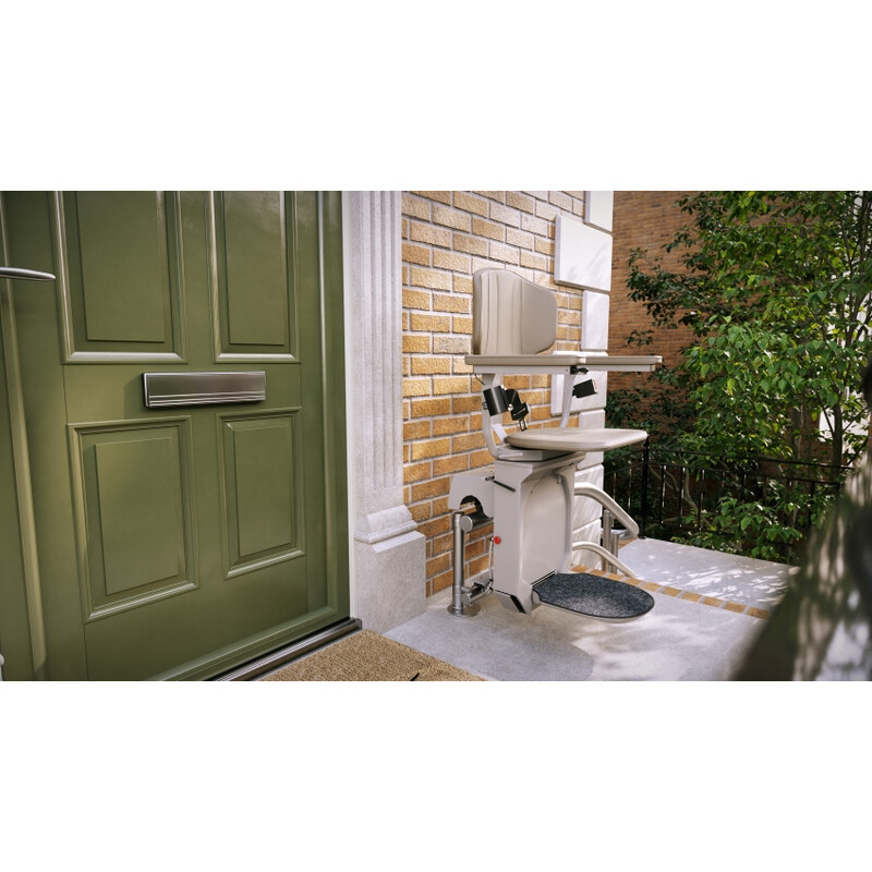 Stoličkový výťah Unizdrav so zatočenou koľajnicou