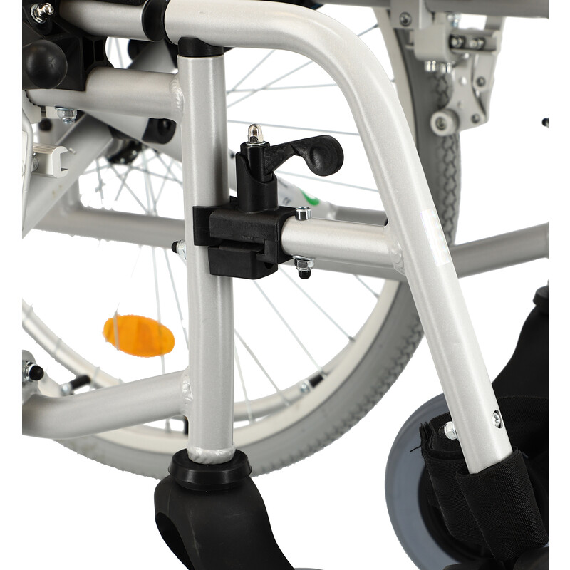 Invalidný vozík odľahčený s nastaviteľným ťažiskom  (Výstavný kus)