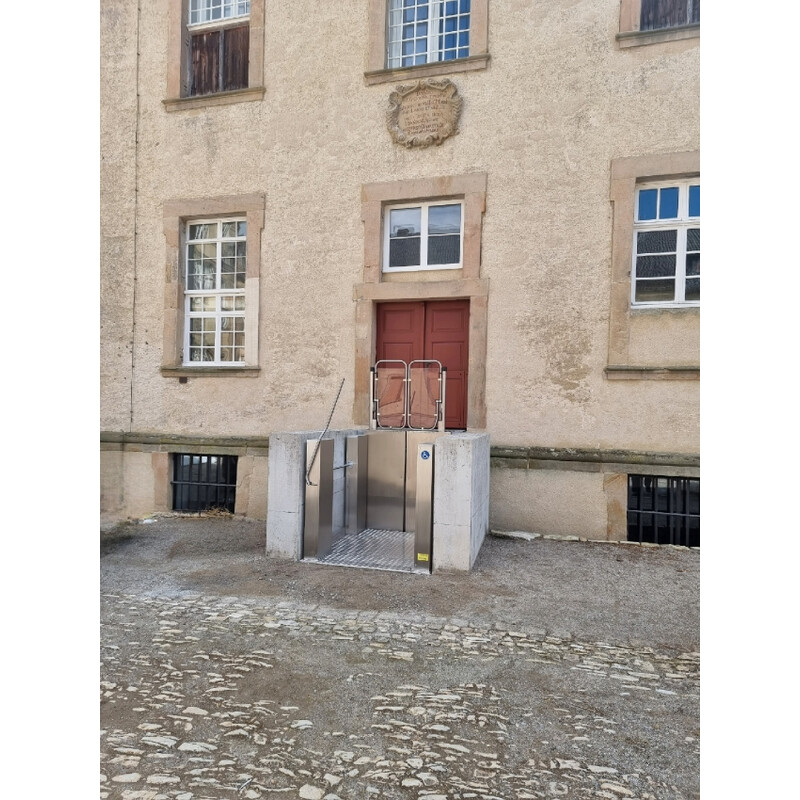 Zvislá zdvíhacia plošina MB Quattro