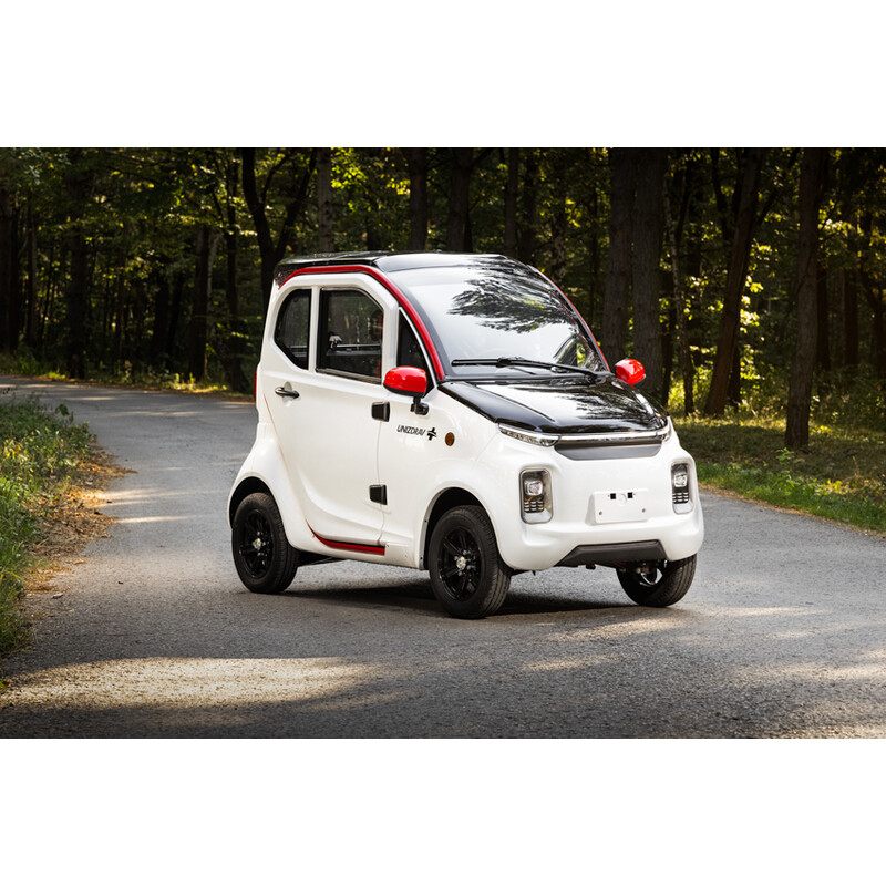 Elektromobil UNIZDRAV MiniCar - POŠKODENÁ FARBA NA ZADNOM NÁRAZNÍKU