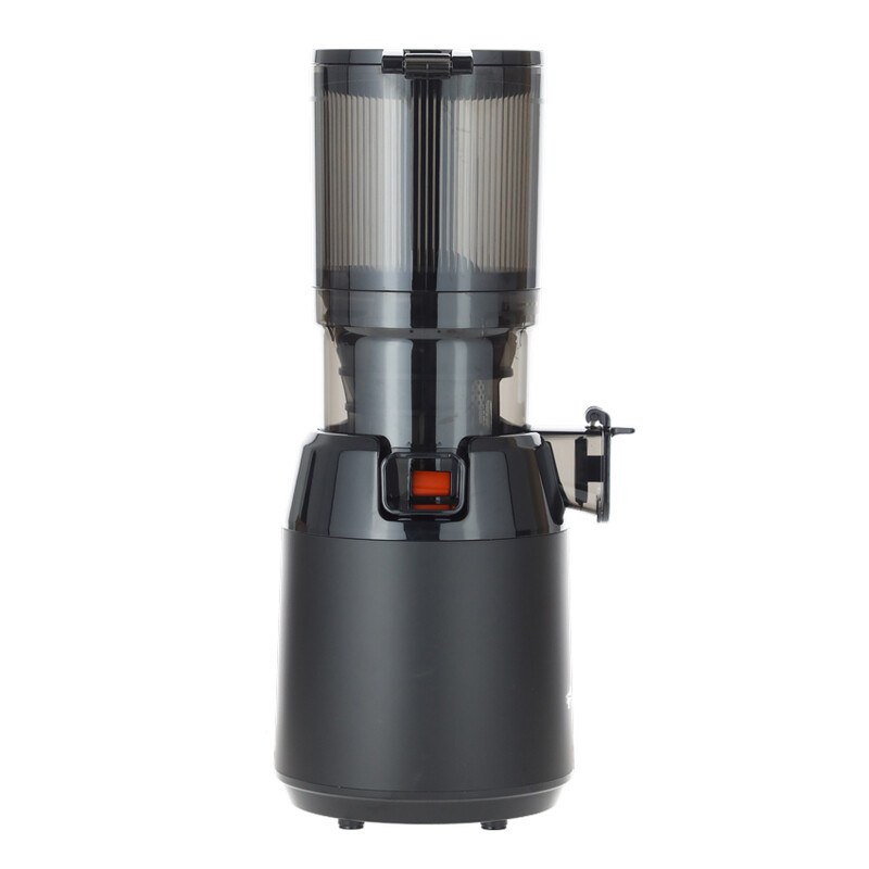 Odšťavovač ovocia a zeleniny UNIZDRAV (Používaný kus)